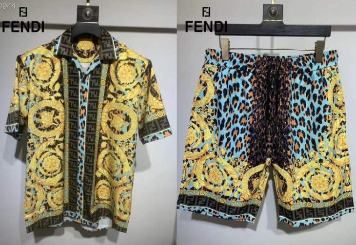 Picture of Versace Shirt Pant Suits _SKUVersaceS-XXLsstn8325261